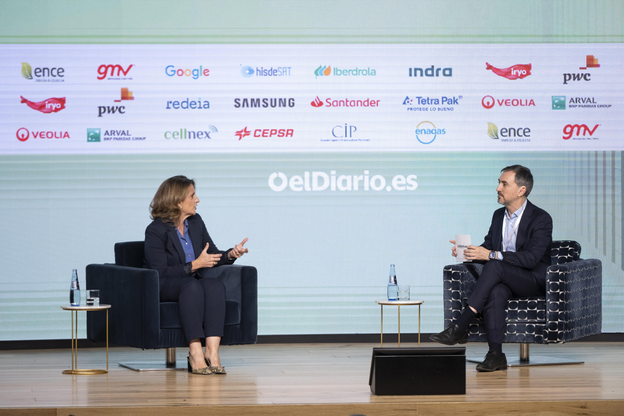 Diálogo entre Teresa Ribera, vicepresidenta tercera del Gobierno y ministra para la Transición Ecológica y el Reto Demográfico, e Ignacio Escolar, director de elDiario.es