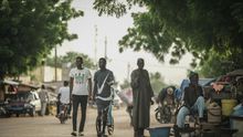 Una calle de Tambacounda, capital de la región senegalesa con el mismo nombre