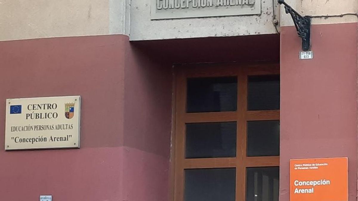 Un edificio educativo histórico en Zaragoza mutado en museo religioso: la conversión del Concepción Arenal