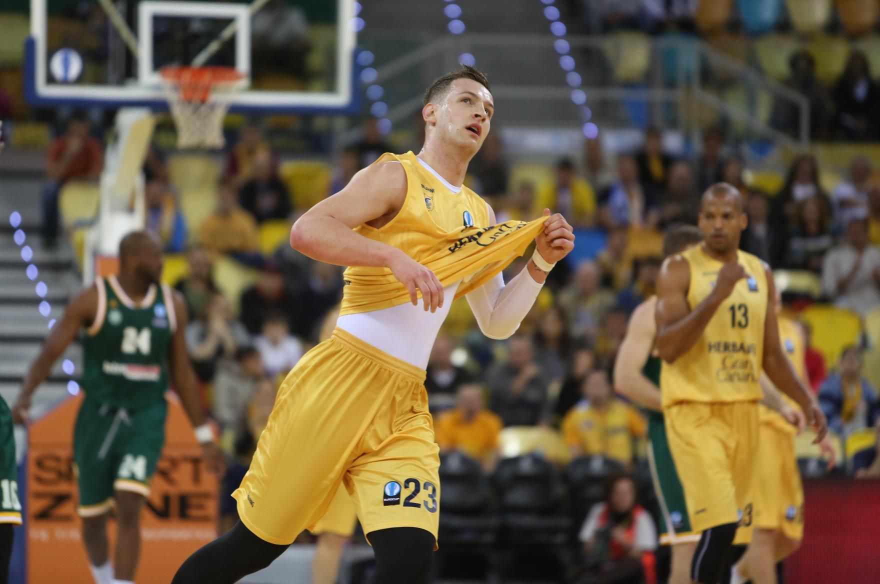 Imágenes del encuentro disputado en el Gran Canaria Arena entre el Herbalife y el Limoges. (Alejandro Ramos).