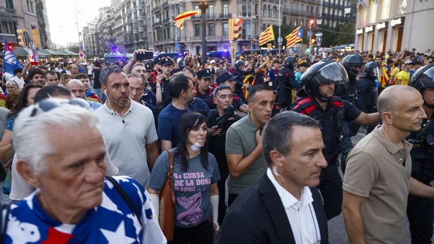 Aliança Catalana apoya a Vox para que el Parlament le retire la amonestación por llamar asesino a Lluís Companys