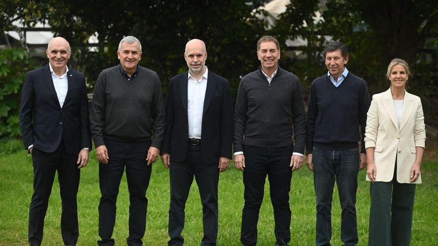 JxC cerró listas mixtas a la fuerza: el G-6 de Larreta, los cobros de Carrió y Manes, y la lapicera radical de Bullrich