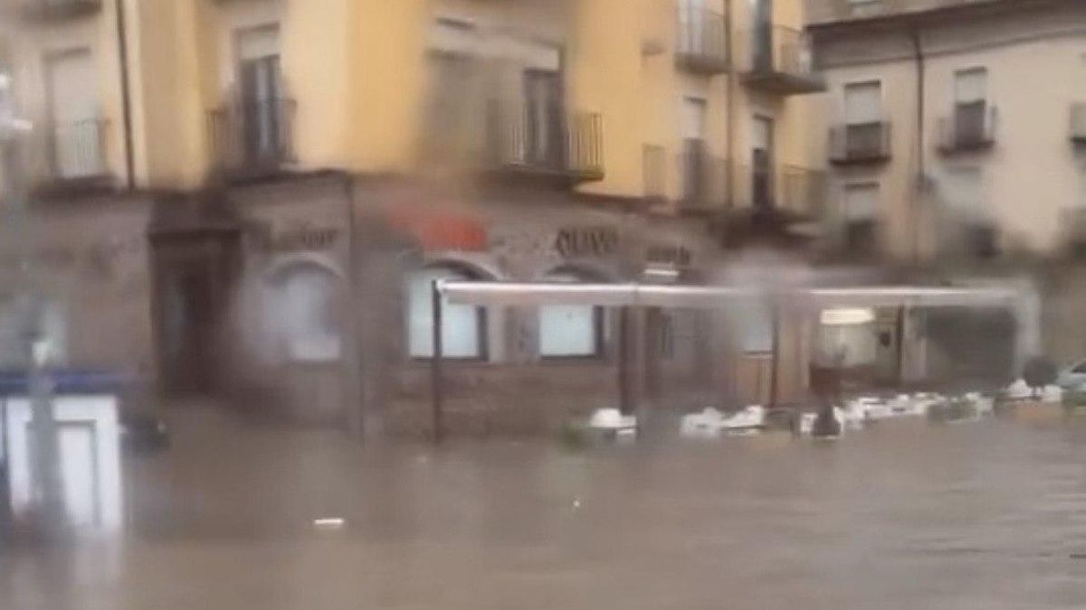 Una potente tormenta inunda la localidad ciudadrealeña de Herencia: "No se recuerda nada parecido"