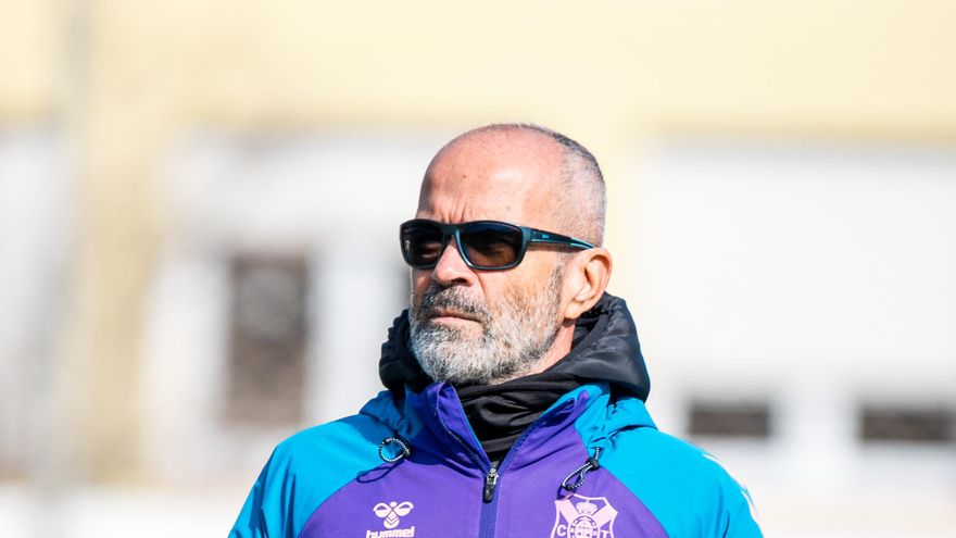 Cervera cree que deben volver a ganar para "clarificar mucho más" el ascenso