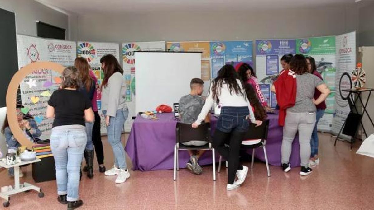 Alumnado del IES Lila en el ciclo de Igualdad.