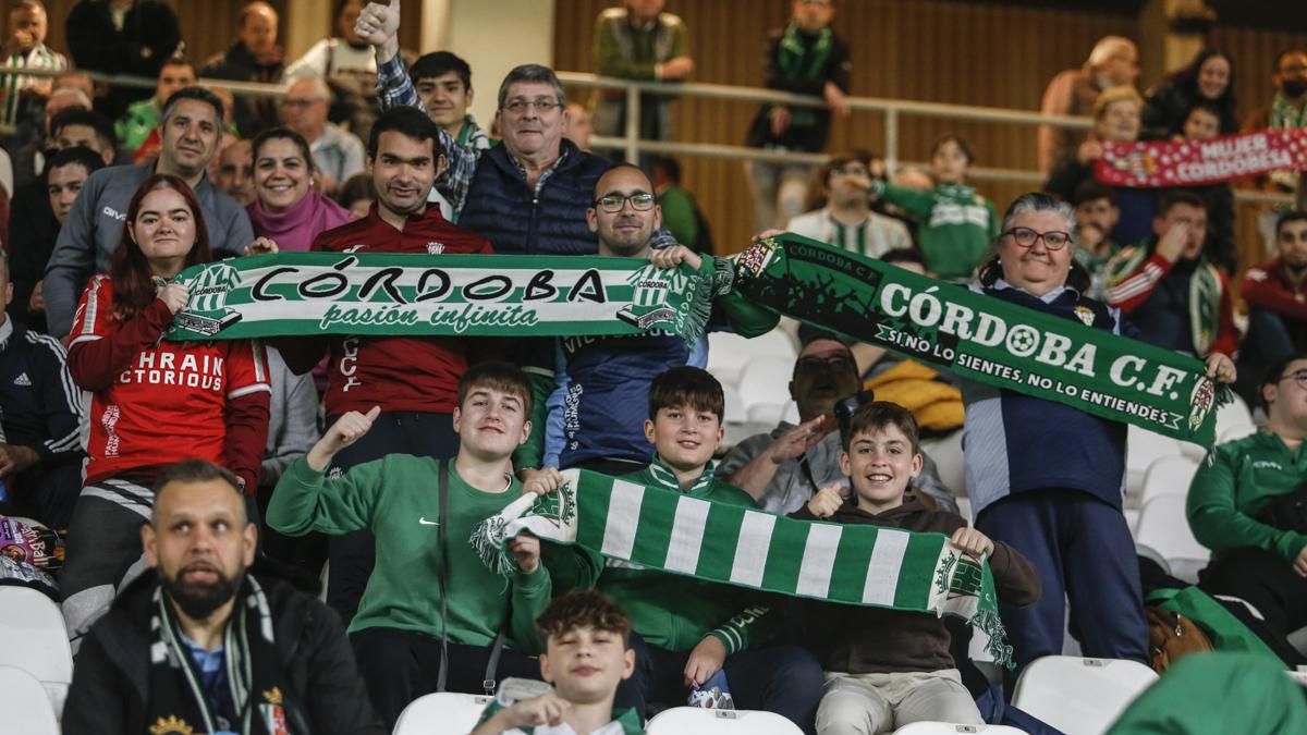 Grada Blanquiverde del Córdoba CF - FC Andorra