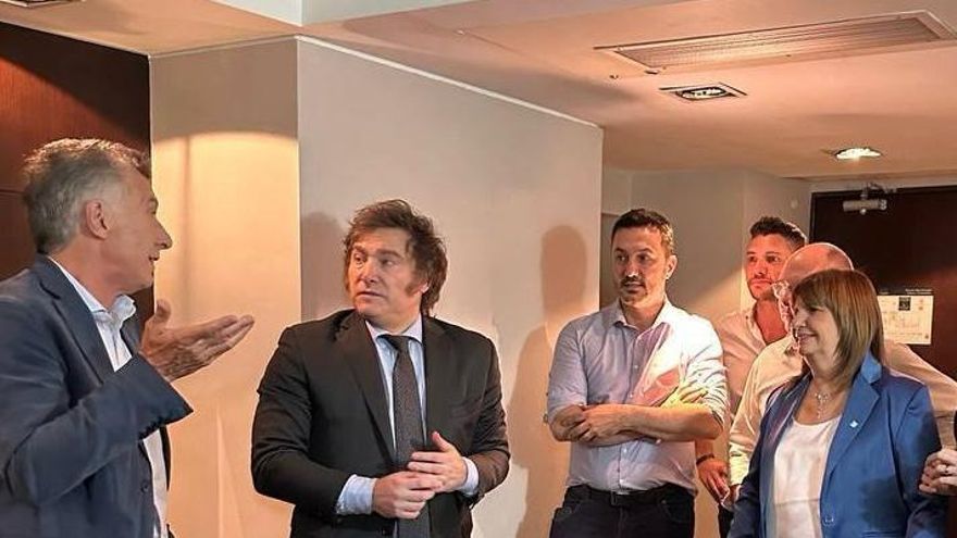 Macri asume un perfil más opositor, en medio del abrazo libertario de Milei a sus diputados