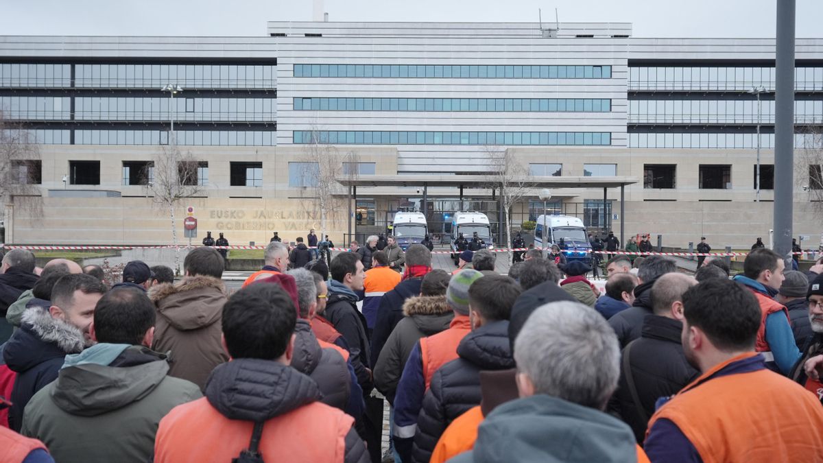 El Gobierno vasco reconoce al comité de Tubos Reunidos que el nivel de deuda hace "muy improbable" un inversor privado