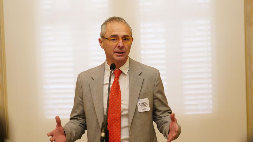 Dimite el rector de la Universidad de Salamanca