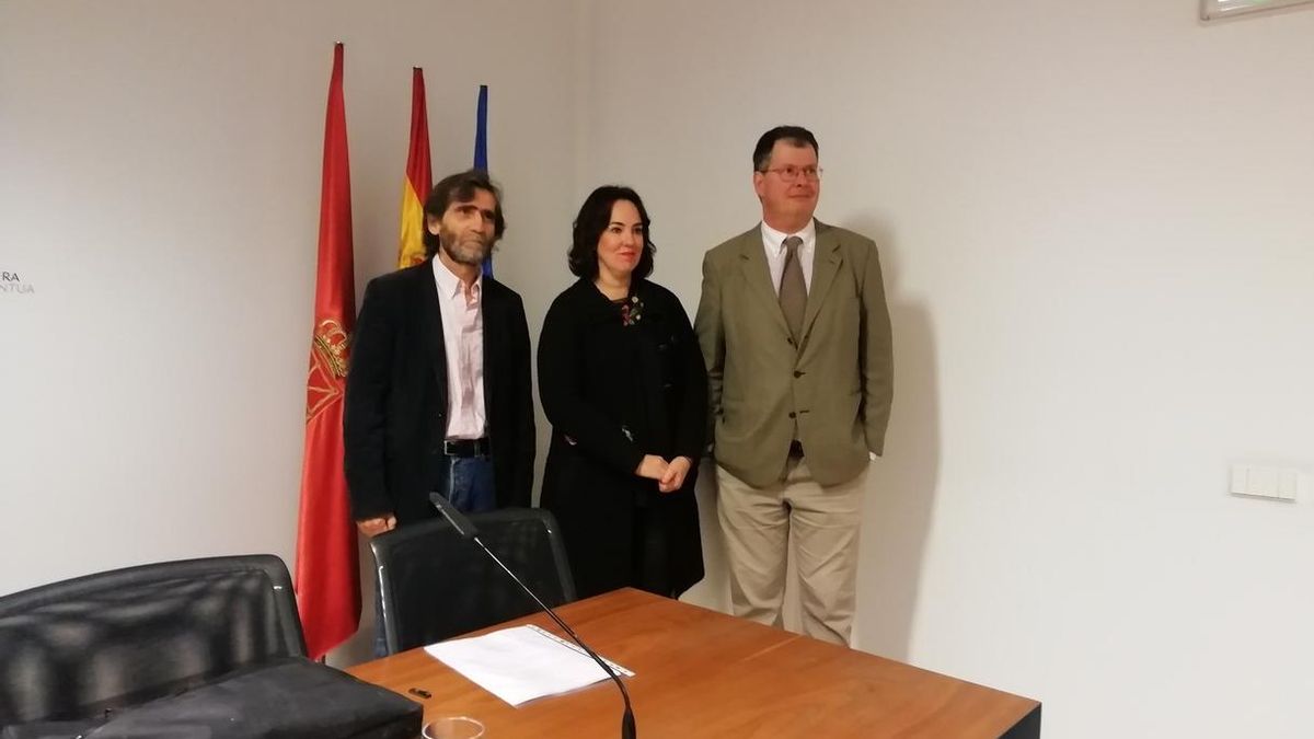 UPN lograría 15 escaños, Geroa Bai 10, PSN subiría a 9, mientras que Podemos baja a 3 e irrumpe Ciudadanos con 3