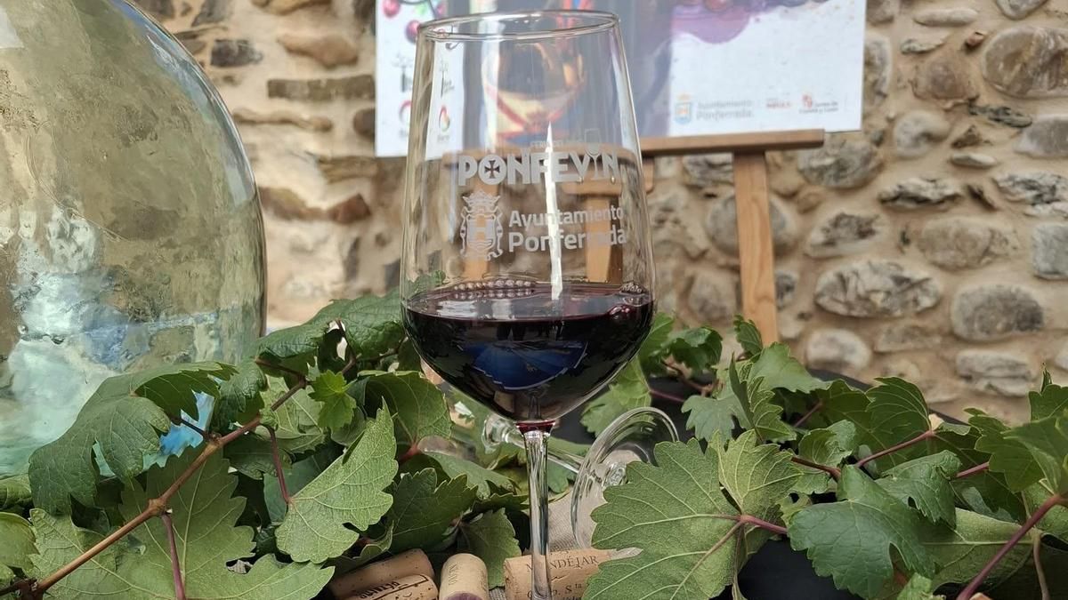 Ponfevin vuelve a Ponferrada con tres días de vino, gastronomía, música y actividades para toda la familia