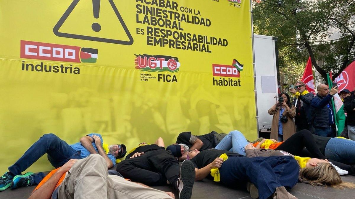 "Queremos salud, no un ataúd": el clamor frente a la patronal contra el aumento de muertes en las obras y la industria