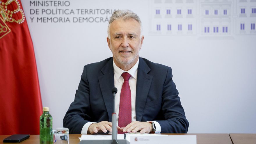 El ministro de Política Territorial y Memoria Democrática, ángel Víctor Torres, a 25 de marzo de 2025, en Madrid (España).