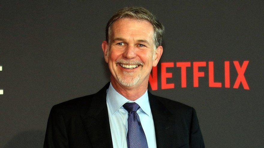 Reed Hastings deja de ser CEO de Netflix y cede su testigo a Ted Sarandos y Greg Peters