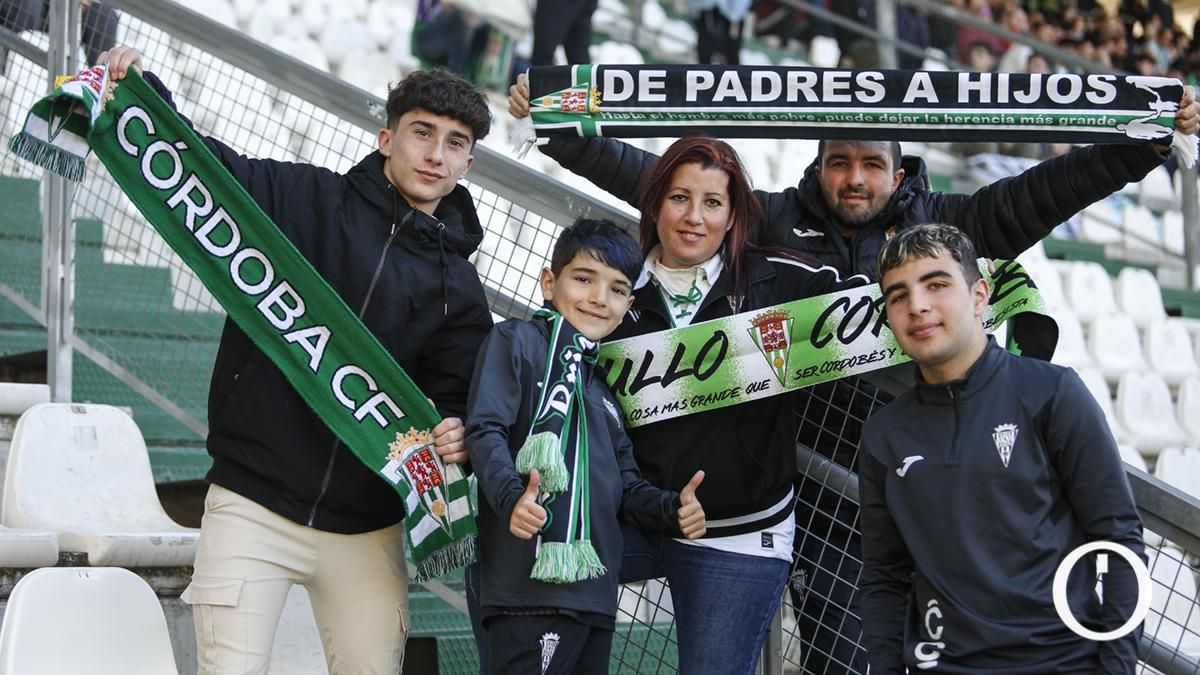 Grada Blanquiverde del Córdoba CF - SD Huesca