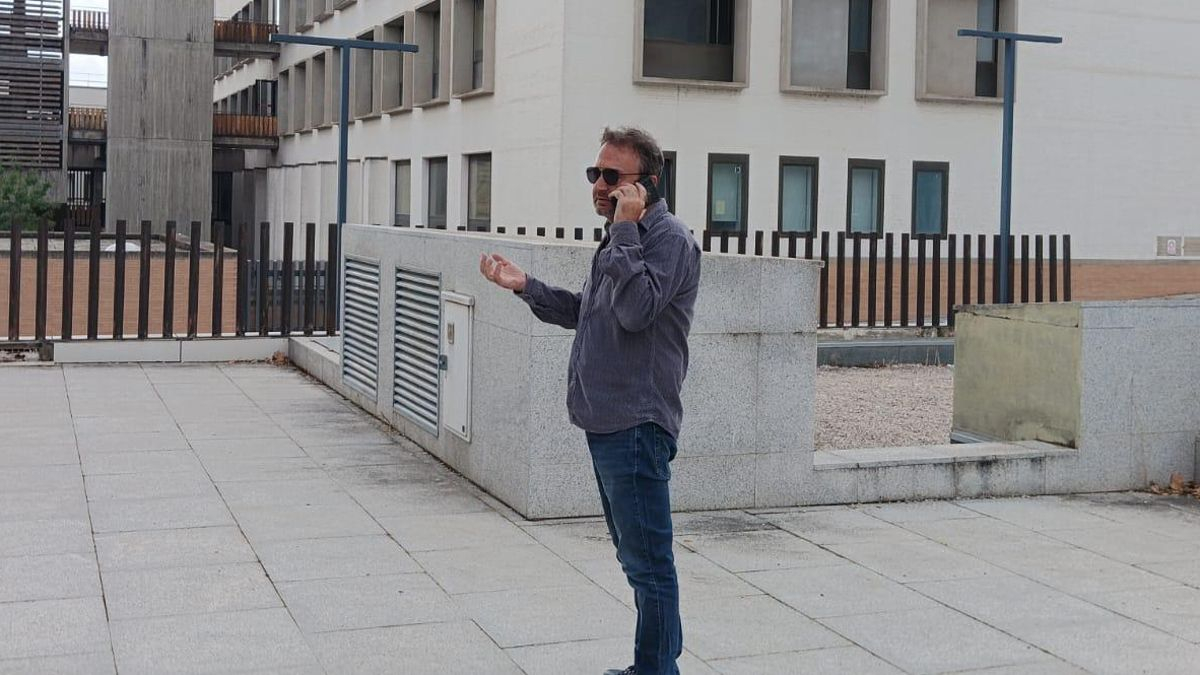 Sin Juan Carlos Nieto en el SEPE de Mérida: más vigilancia en la puerta y el mismo laberinto para lograr cita