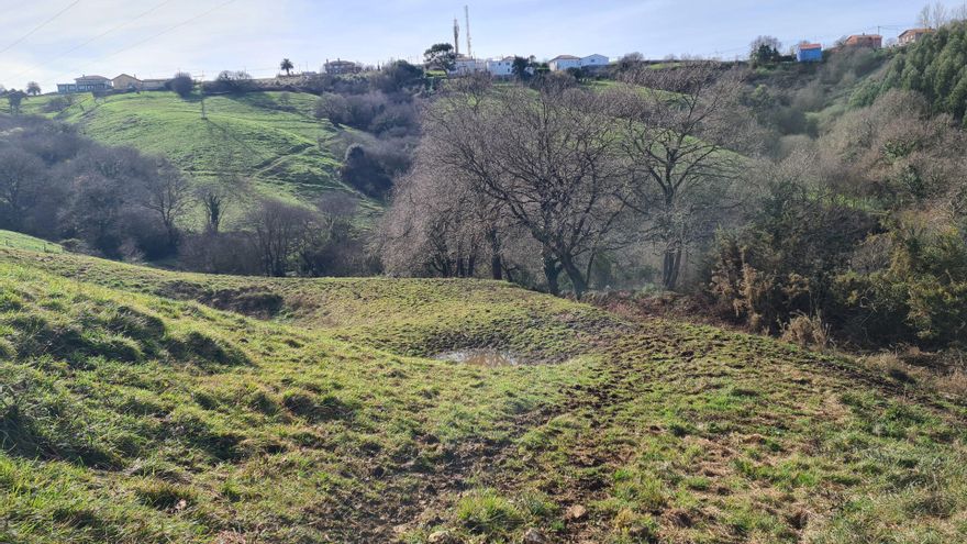 Zona donde se tramitaba el vertedero de residuos inertes de Miengo.