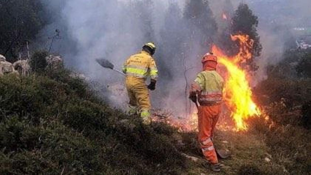 Incendio forestal en Cantabria