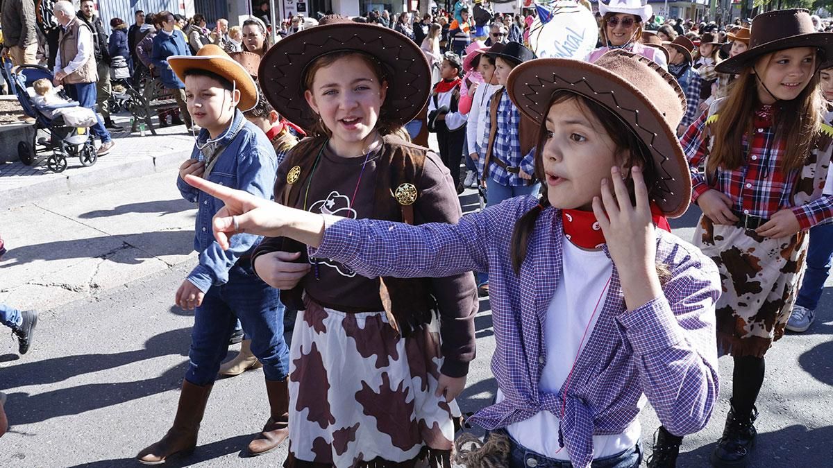 Pasacalles de los colegios por carnaval