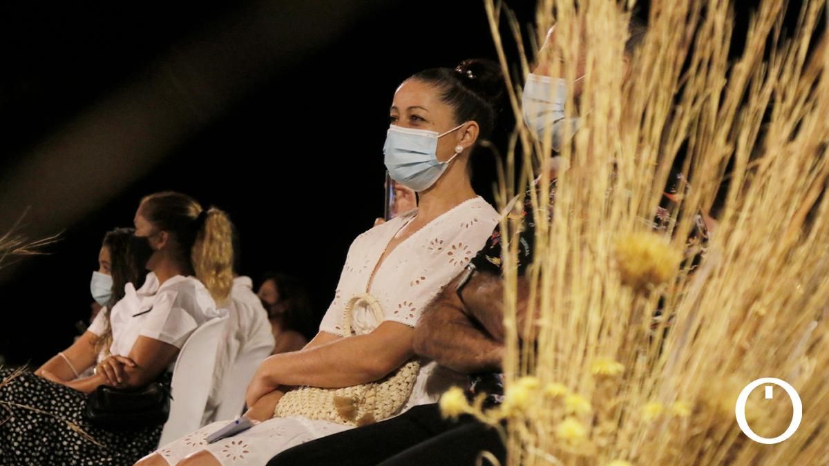 Desfile de la nueva colección de Hugo Clavelina