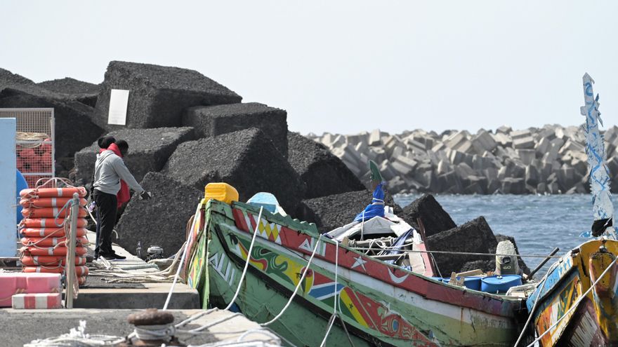 Cuatro muertos tras una travesía de ocho días en cayuco desde Gambia a El Hierro