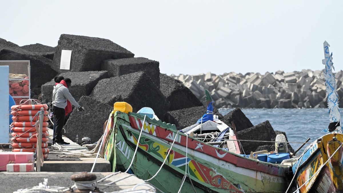 Un hombre y un bebé llegan muertos a El Hierro tras una travesía de ocho días desde Gambia