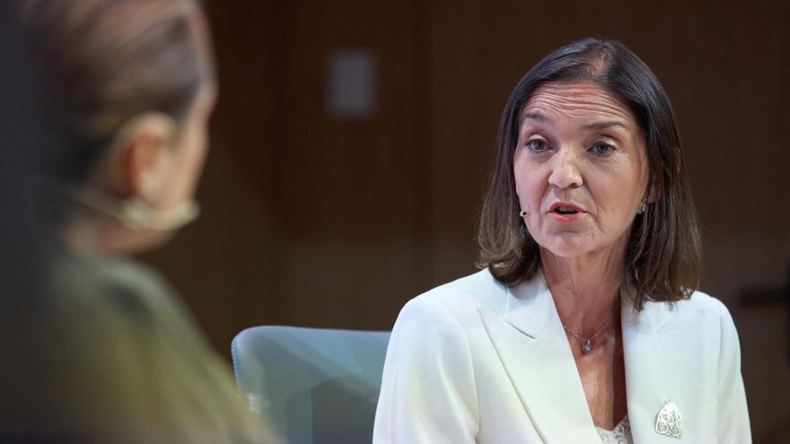 La candidata del PSOE a la alcaldía de Madrid, Reyes Maroto, interviene durante un desayuno informativo  de Europa Press, a 4 de mayo de 2023, en Madrid (España).