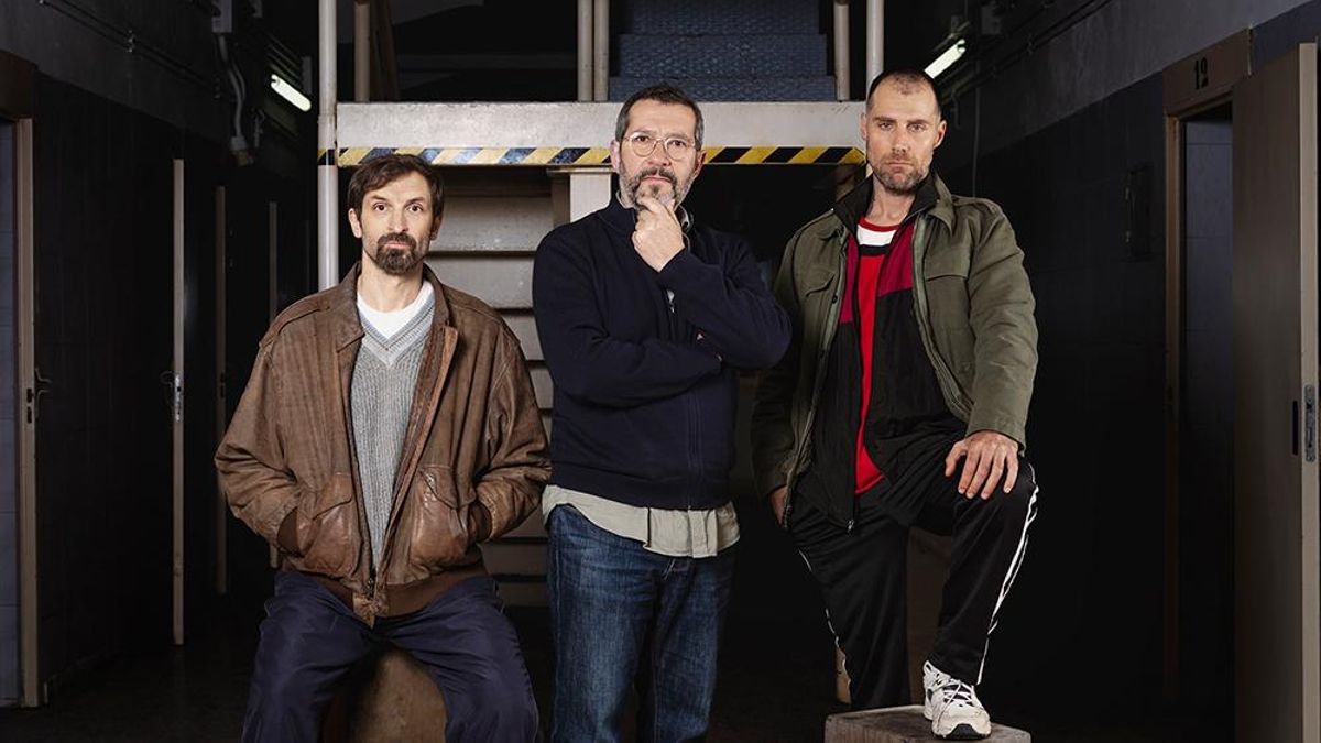 José Manuel Poga y Julián Villagrán como protagonistas de la serie '33 días' de Carles Porta