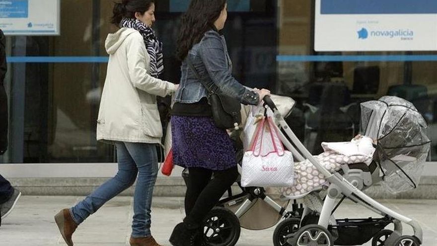 Un Supremo dividido limita los permisos de las familias monoparentales: "Es una sentencia que sostiene una desigualdad"