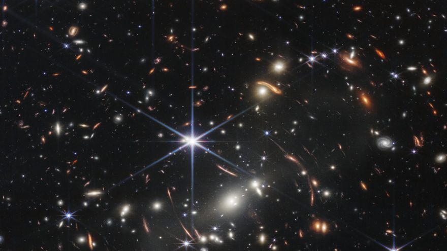 El  telescopio James Webb no ha "roto" el modelo del cosmos: descartan que haya que retrasar la fecha del Big Bang