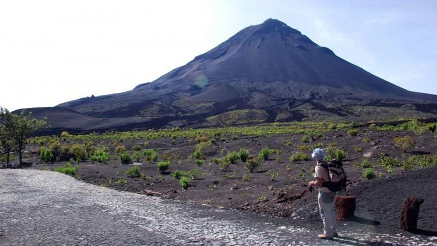 Cultivos en los alrededores de la cumbre de la isla de Fogo