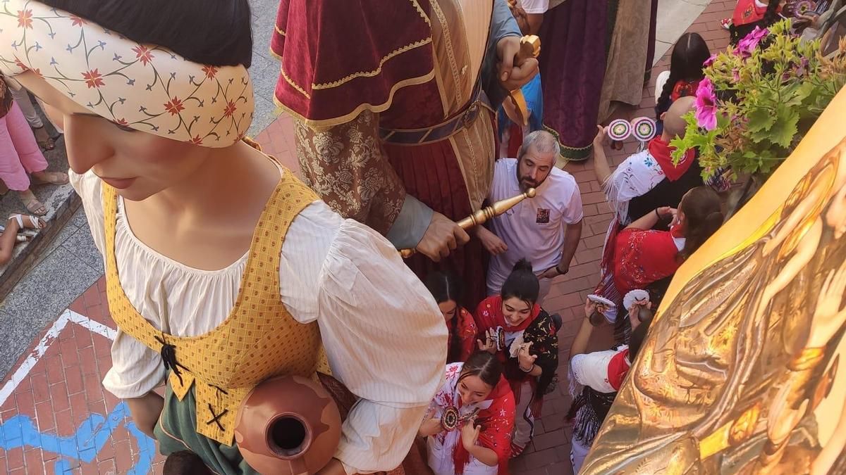 Ayer los gigantes, hoy los gaiteros: continúan los palos en la rueda para dificultar la participación de la Gaita Mixta de Cervera en las fiestas