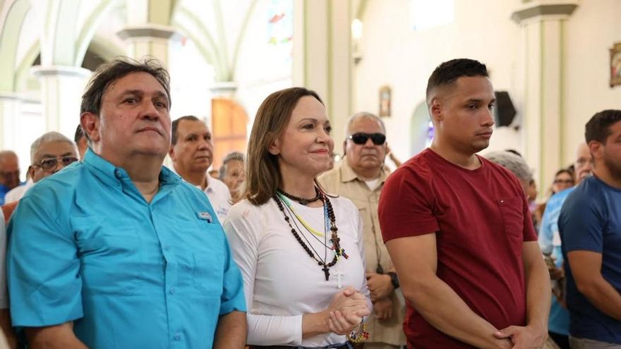 María Corina Machado vuelve a Venezuela y reaparece en un santuario católico