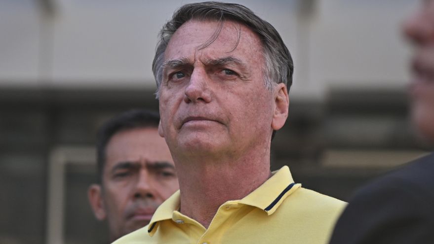 El Supremo de Brasil concede prisión domiciliaria "temporal" a Jair Bolsonaro