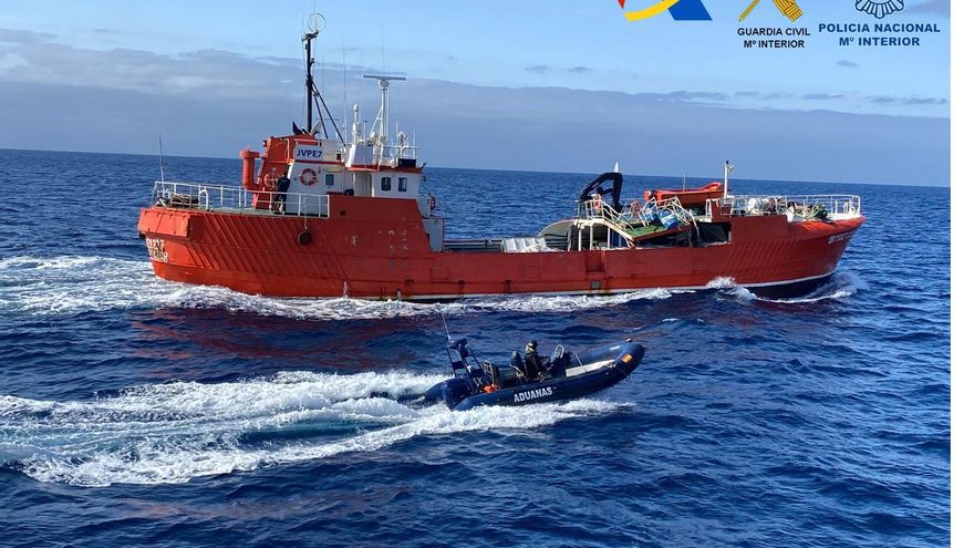 Suben a 22 las toneladas de hachís del pesquero interceptado en Fuerteventura, la segunda mayor aprehensión en 20 años