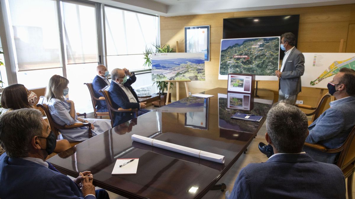 Francisco Martín presenta la versión definitiva del proyecto de La Pasiega.