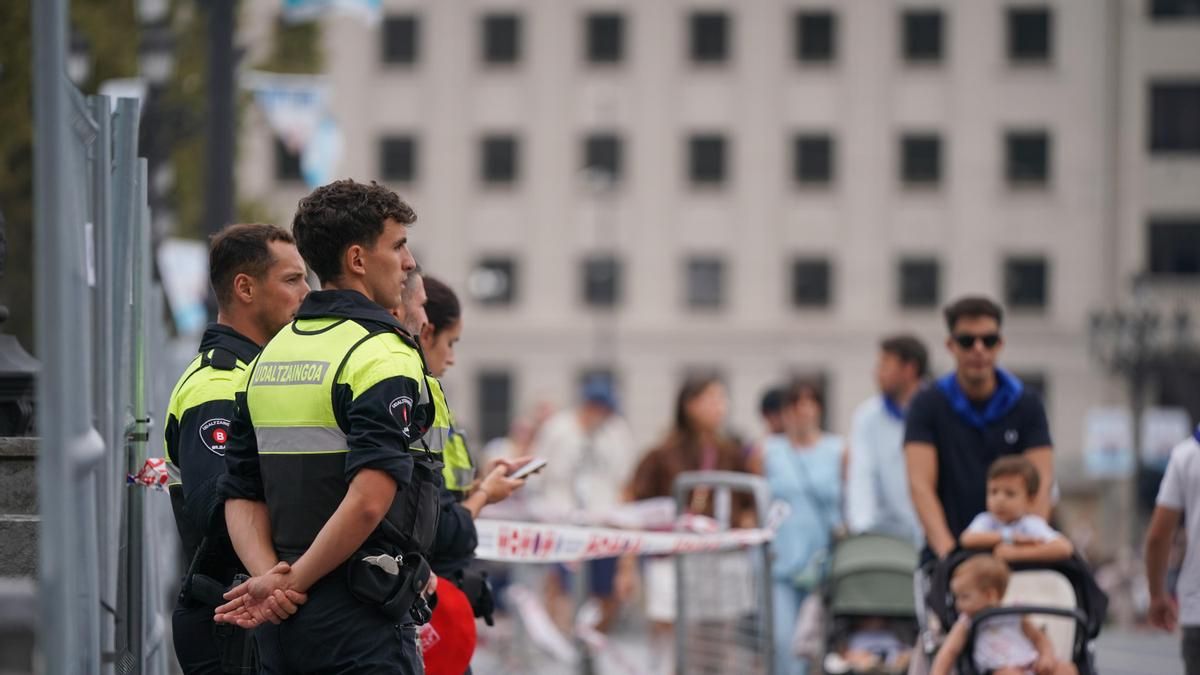 Varios agentes de la Policía municipal de Bilbao