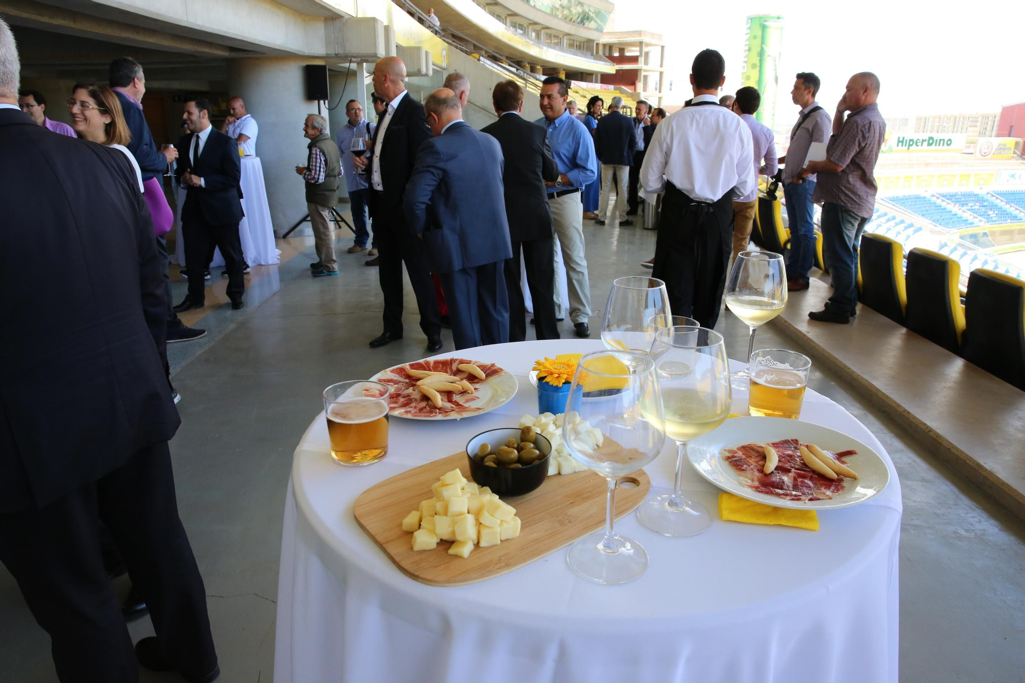 Almuerzo institucional de la UD Las Palmas en el Estadio de Gran Canaria. Alejandro Ramos.