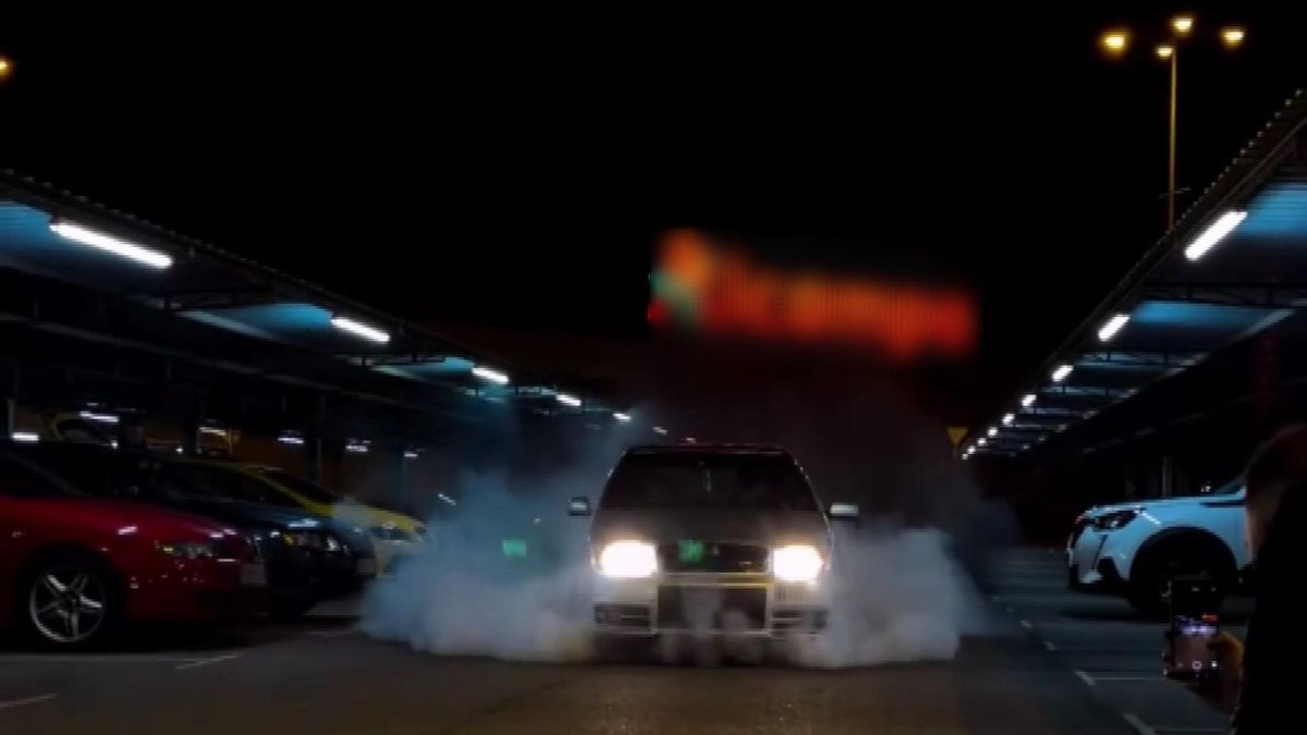 Carreras ilegales en La Rioja: 120 personas identificadas y una convocatoria por internet con un influencer como gancho