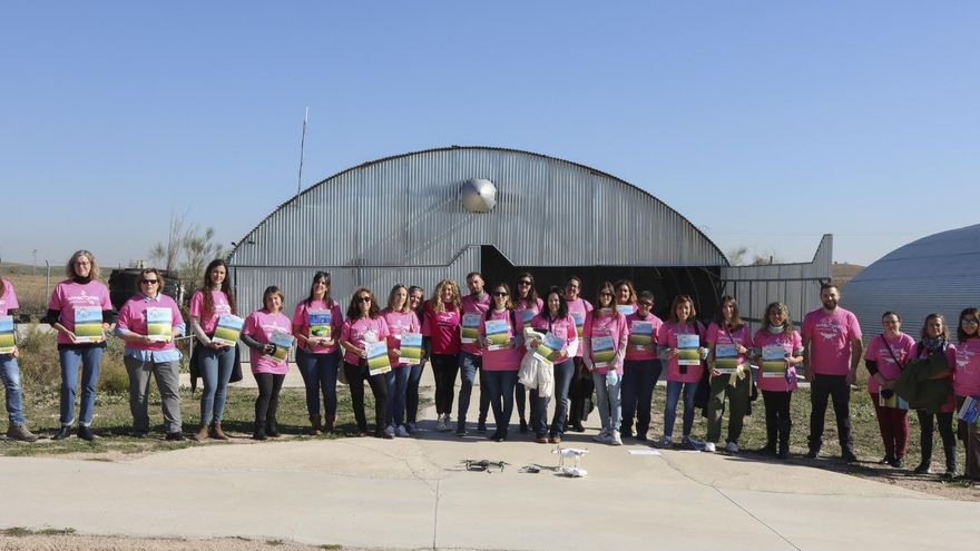 Alumnas del curso de pilotaje de drones 