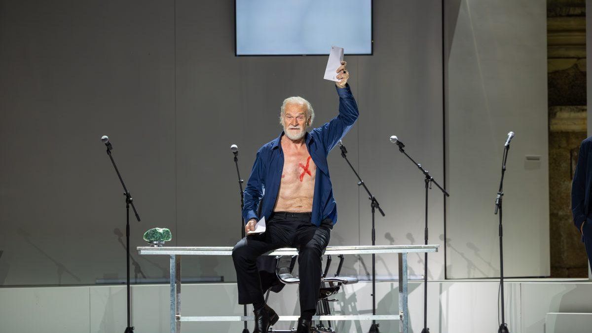 La palabra de Adriano resuena con Lluís Homar