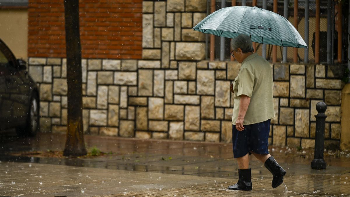 España encara otro día de lluvias con nueve comunidades con avisos activos