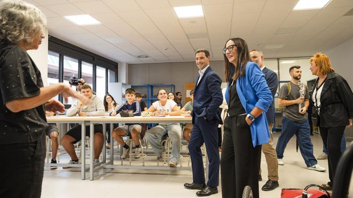 Educación relaciona la "presencia puntual de insectos" en la comida escolar con el uso de "materias primas frescas y naturales"