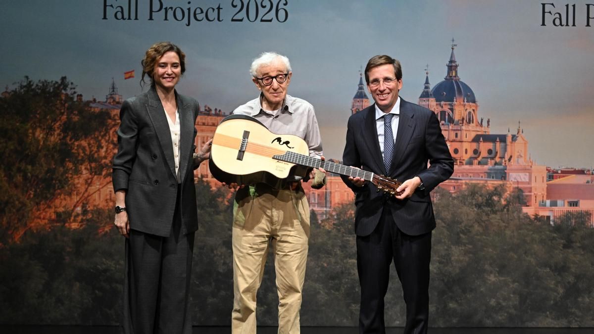 Woody Allen presenta su rodaje en Madrid junto a Ayuso: “Estoy rotundamente en contra del fascismo, ya sea en el Gobierno o en el teatro”