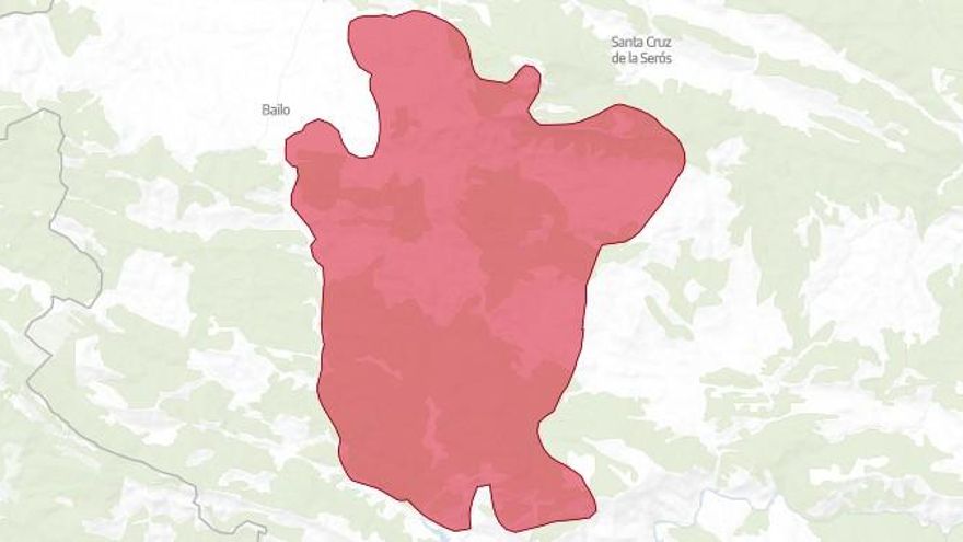 Así avanza el incendio de Riglos tras arrasar 10.000 hectáreas: las imágenes del antes y el después