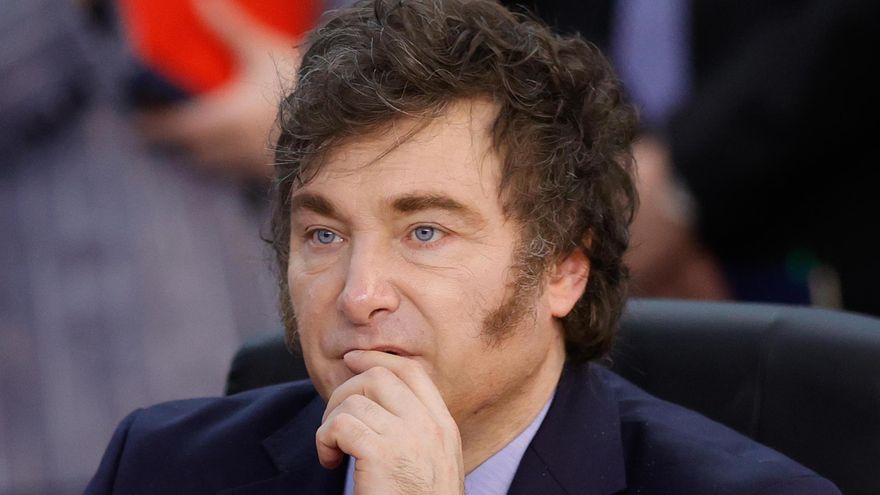 Milei afirmó que la sesión en la que se destituyó a Kueider es "inválida" y apuntó contra Victoria Villarruel