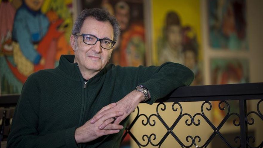 Eloy Tizón escribe la "biografía" de su libro "Velocidad de los jardines"