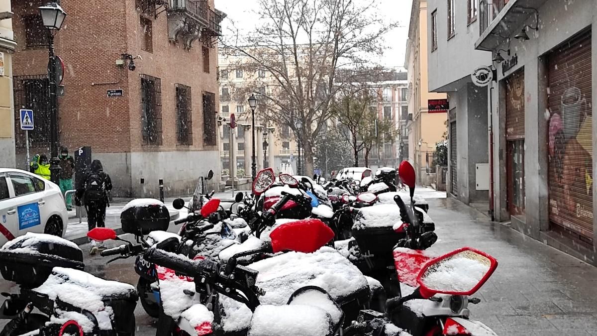 Nieve aparcada.jpg