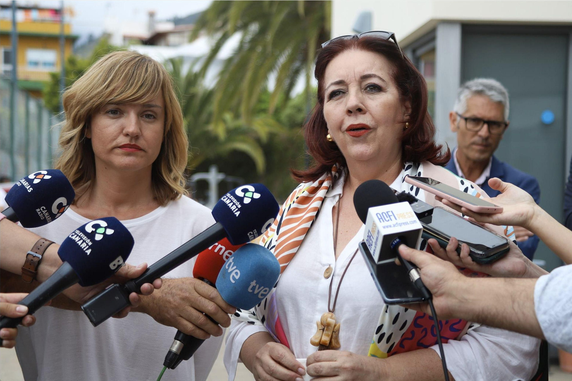 Comparecencia de la ministra Pilar Alegría y de Manuela Armas este miércoles en La Palma. EFE/Luis Morera
