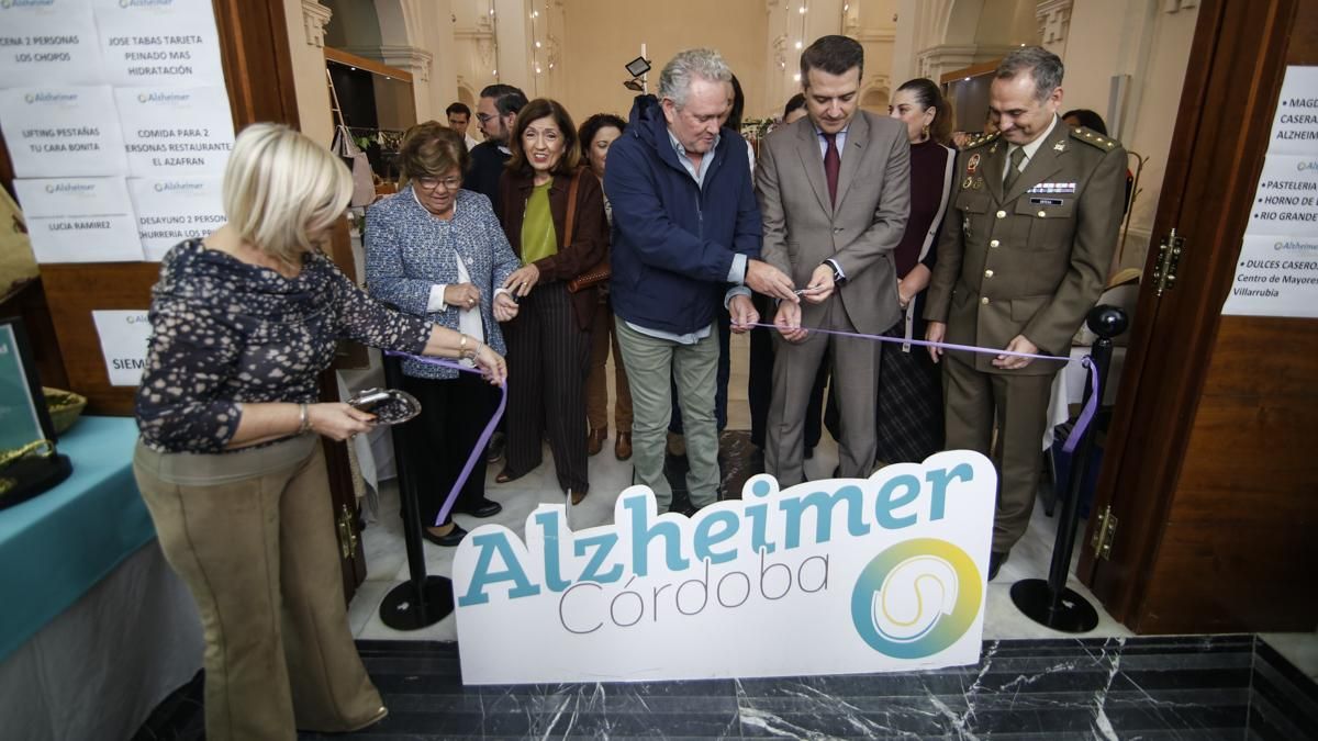 Mercadillo solidario “Ayúdanos a no olvidar” de la Asociación de Alzheimer